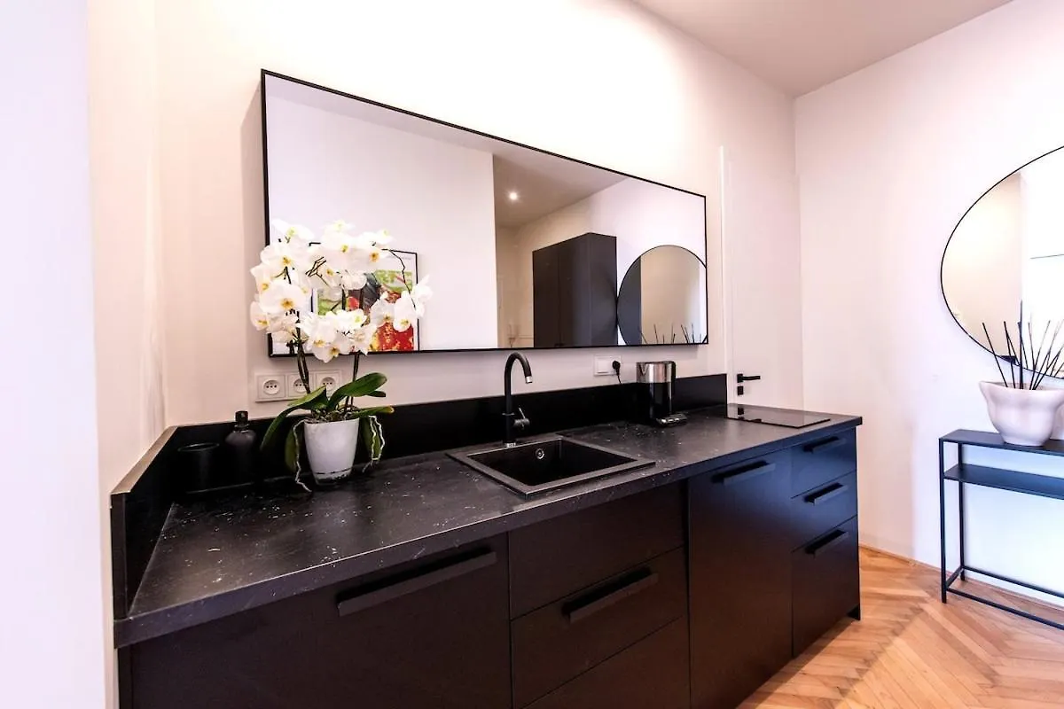 Apartment Sunny & Quiet Studio In Peaceful Hood,Metro Access Prague